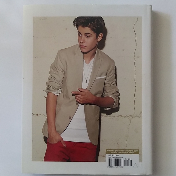 Justin Bieber book - Picture 3 of 4